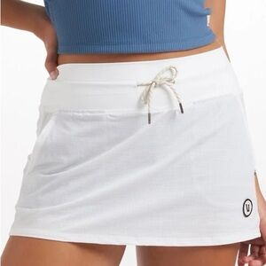 NEW with tags Vuori Seabreeze Skirt ✨ White ✨ XL